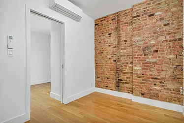 Rented by Nolita Group