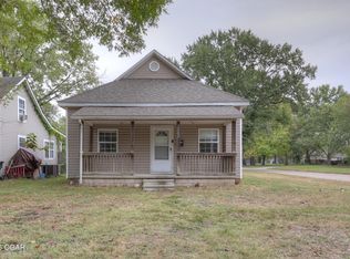 1302 N Grand St, Pittsburg, KS 66762