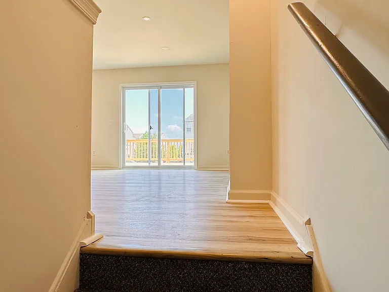 2460 Gillian Ln — Photo 18