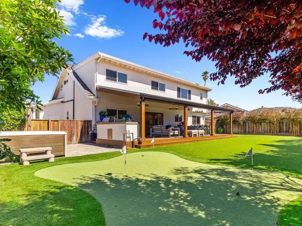 22390 Ortega Dr, Salinas, CA 93908