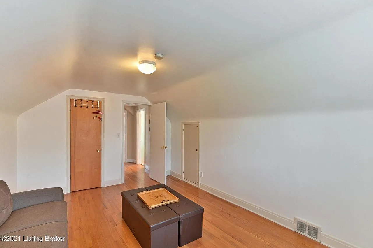 2810 Alice Ave photo 1