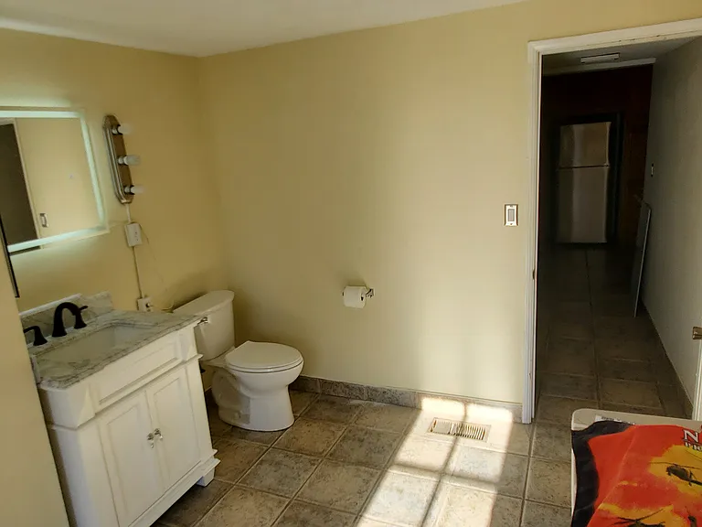 1833 El Sereno Ave — Photo 15