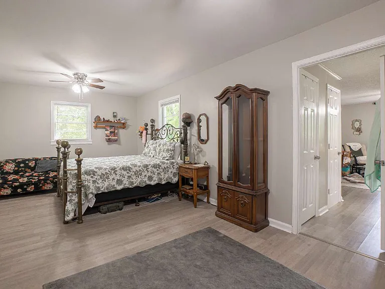4254 Hickory Rd — Photo 23