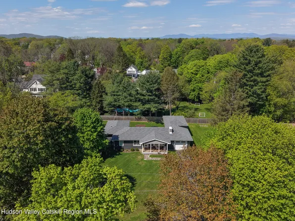 44 Lorraine Drive, Rhinebeck, NY 12572