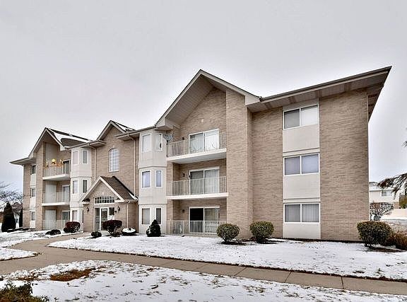 2nd image of 5275 W Mint Julip Dr APT 102
