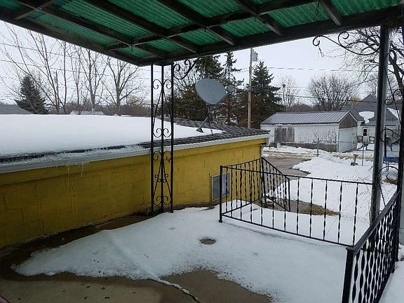 3rd image of 1949 Q Ave