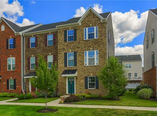115 Sample Ln, Cranberry Township, PA 16066
