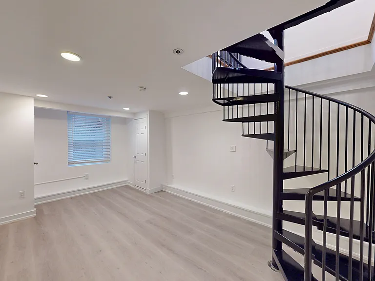 1408 California St #101 — Photo 8