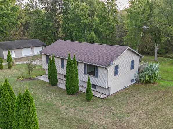 27650 Swamp St, Dowagiac, MI 49047