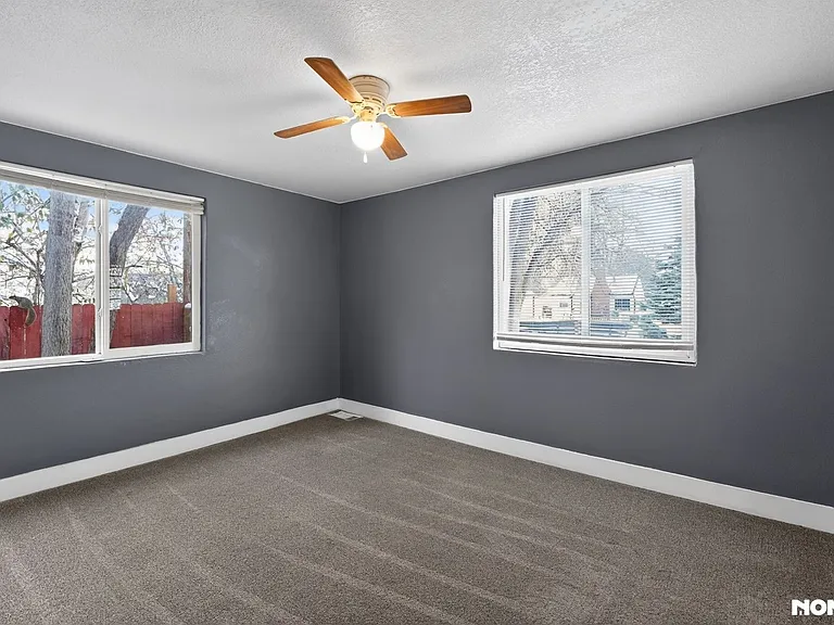 3839 Reed St — Photo 4