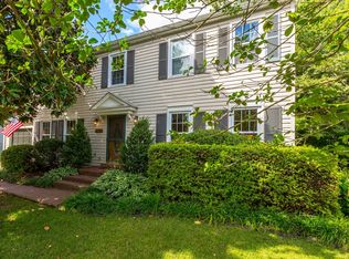 9319 Winbourne Rd, Burke, VA 22015