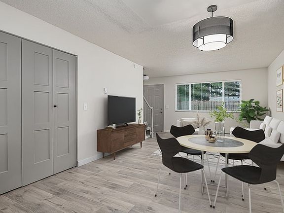 3rd image of 6707 196th St SW APT 508