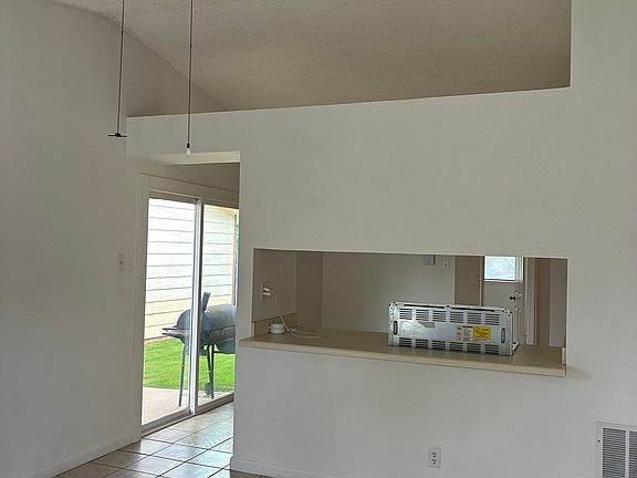 4th image of 6201 VALLEY BAY DR