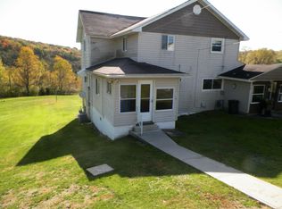 72 Doby Rd, Delancey, PA 15733