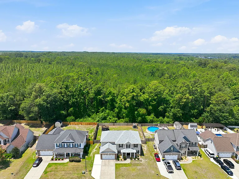 1541 Gallant Fox Ct — Photo 46