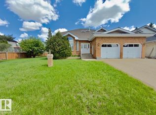 134 Wolf Ridge Pl NW, Edmonton, AB T5T 5N2