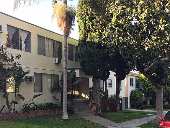 3rd image of 1234 N Laurel Ave APT 12