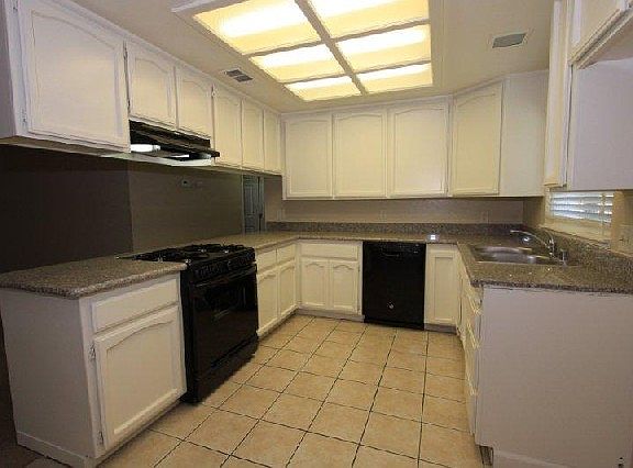 5th image of 3608 Floral Dr