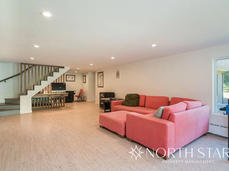 1235 Chandler Rd — Photo 24
