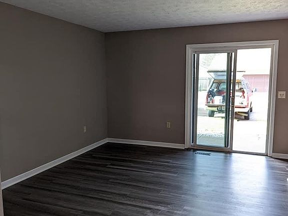 5th image of 7837 Betsy Ross Cir #7837