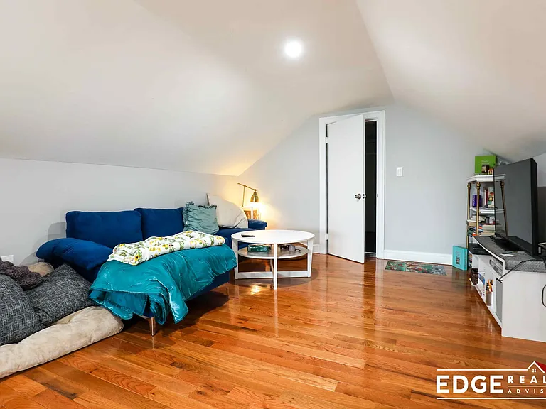 10 Donnybrook Rd #2 — Photo 6