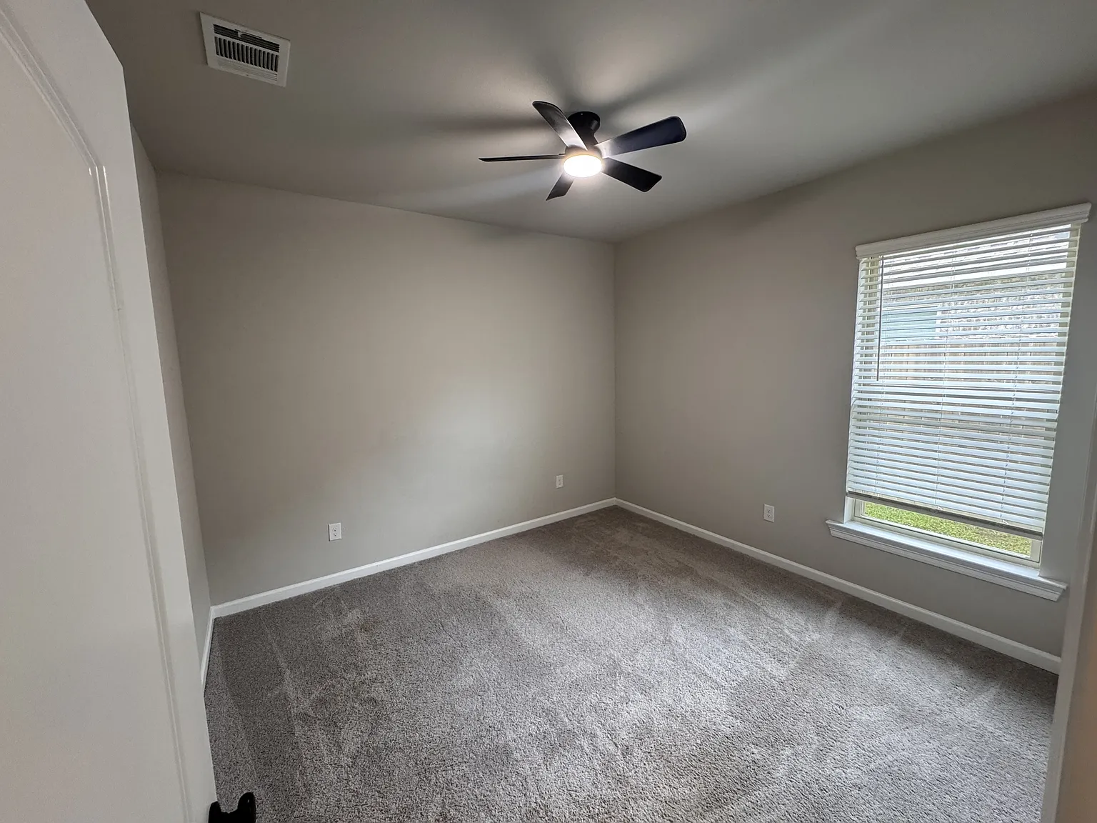11609 Water View Avenue - 1 — Photo 3