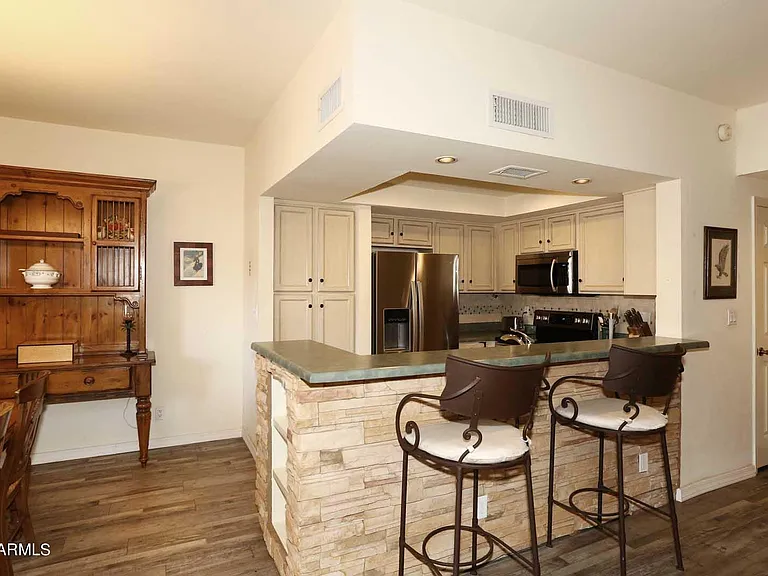 9705 E Mountain View Rd #1032 — Photo 44