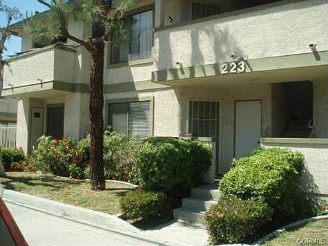 1st image of 223 E 49th St APT 1