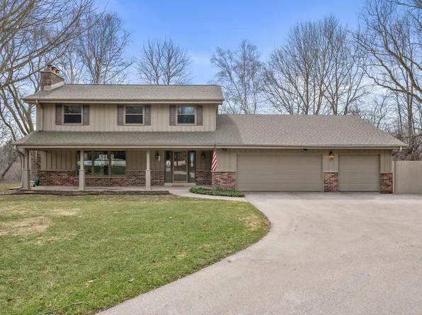 717 Heather COURT, Grafton, WI 53024