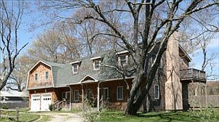 1st image of 28 Lincoln Ave