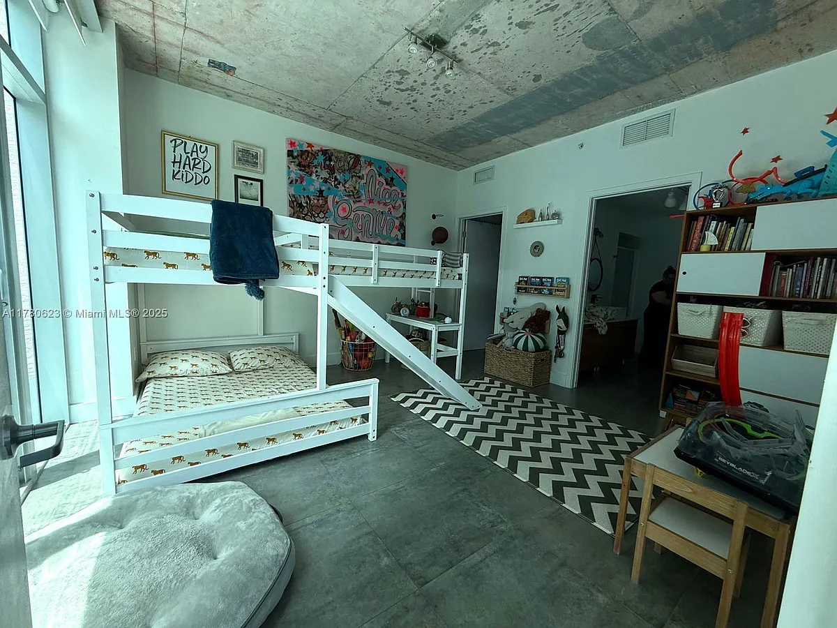 Building Photo - 3301 NE 1st Ave #Penthouse 11