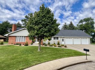 1807 N Jay St, Aberdeen City, SD 57401