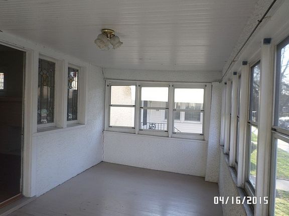 3rd image of 5241 W Pensacola Ave