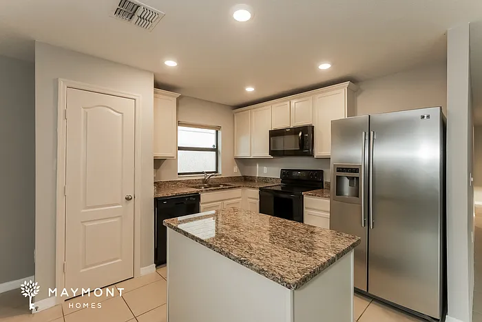 1113 Brenton Leaf Dr — Photo 6
