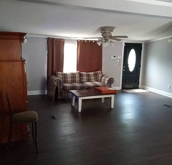 881 Whaler Pl — Photo 8