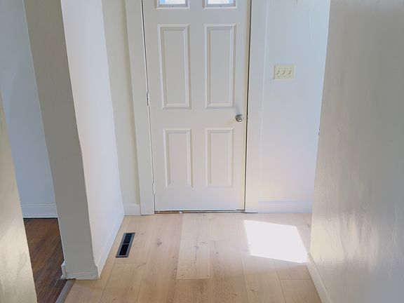 2nd image of 440 Orena Ave