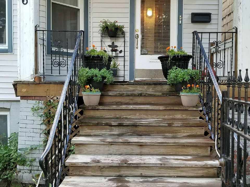 1st image of 3346 N Albany Ave #1