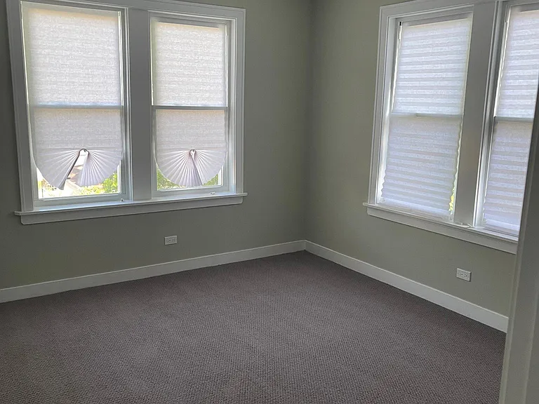 7831 S Loomis Blvd #2 — Photo 16