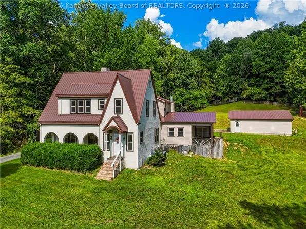 123 Pleasant Ln, Clendenin, WV 25045