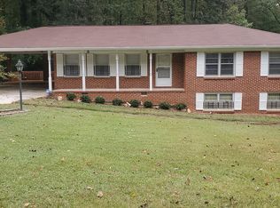 384 Navarre Dr, Stone Mountain, GA 30087
