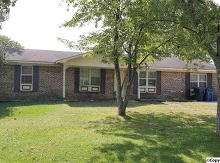 106 Quail Dr, Albertville, AL 35951