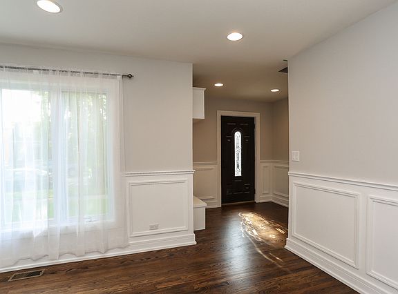 5th image of 3332 N Pioneer Ave #1
