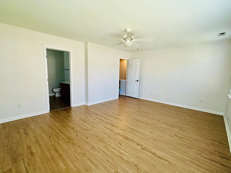 9902 Layla Ave — Photo 14