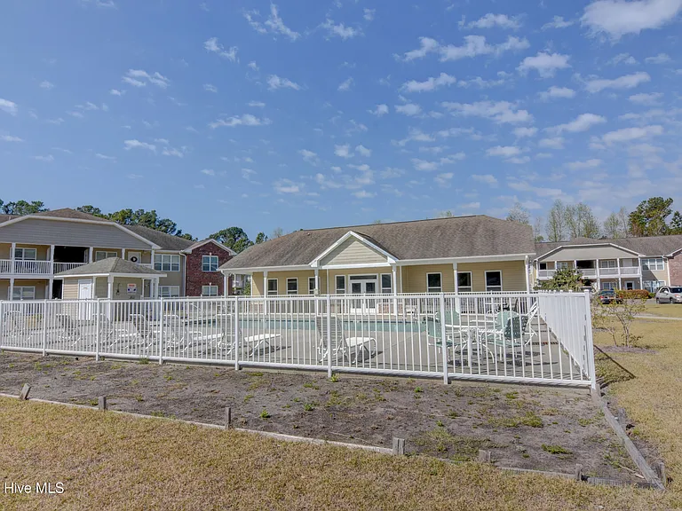 4429 Jay Bird Cir #103 — Photo 30