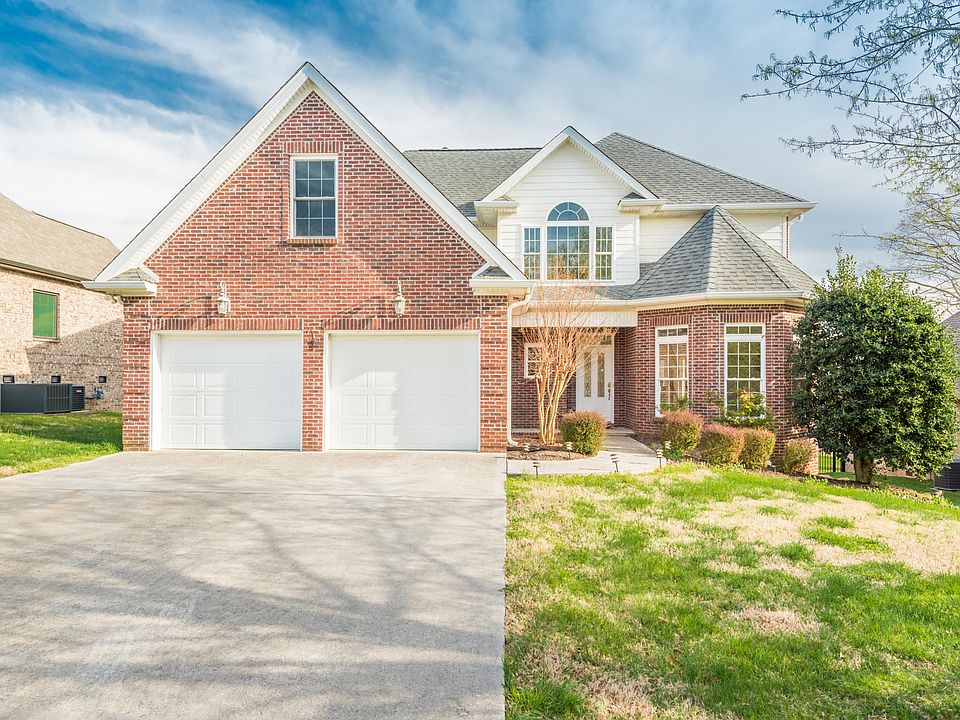 1st image of 221 Zane Ln