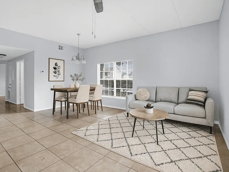 Mariner Apartments — Photo 4