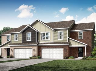 2866 Woods Edge Dr, Greenwood, IN 46143