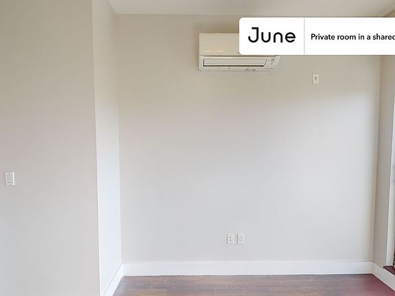2nd image of 444 Franklin Ave #C