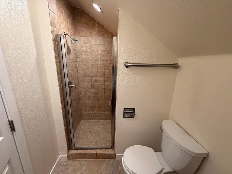 1725 S Maple St #1 — Photo 9