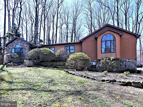 4th image of 306 Cedar Hill Rd